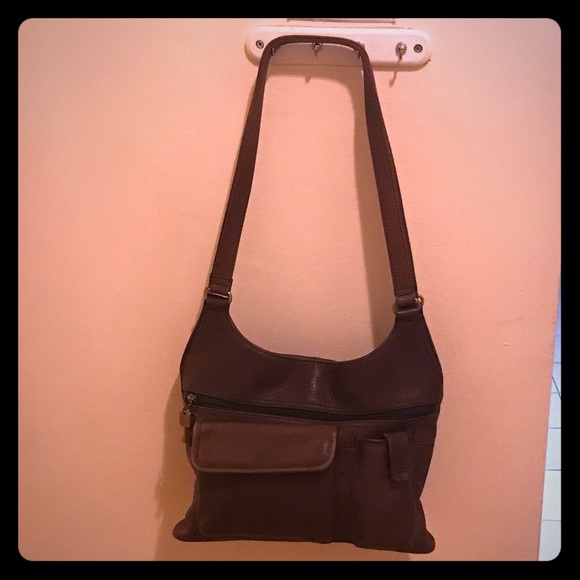 Fossil Handbags - OFFERS??? Fossil Vintage Leather Shoulder Bag